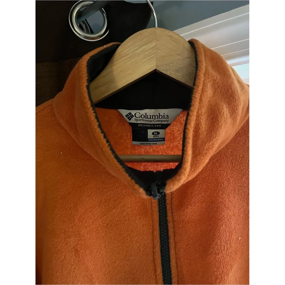 Columbia lightweight fleece